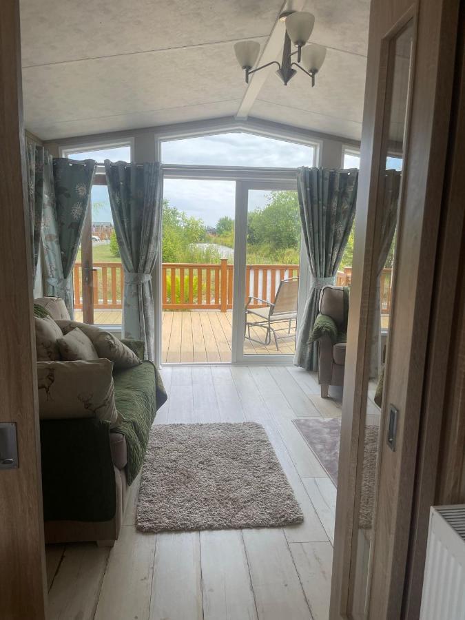 Fern Lodge With Hot Tub Stonham Aspall 外观 照片